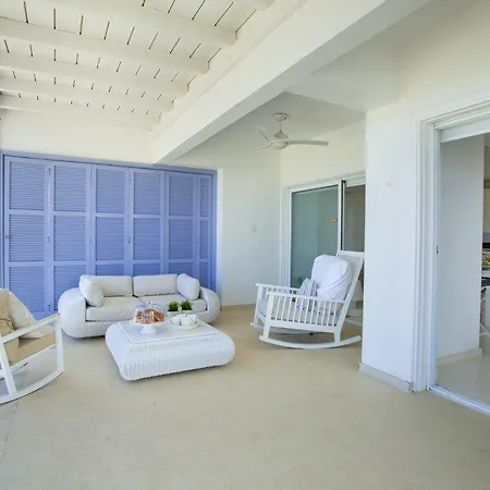 Villa Enjoy The Beauty Of This Seafront 46 Protaras